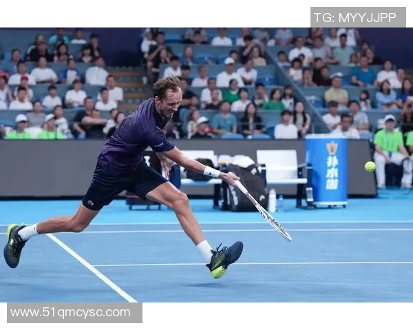 杭州网球队反击策略揭秘：深度解析他们的战术与训练方法